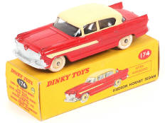 Lot 315 - DINKY TOYS (GB) (1)