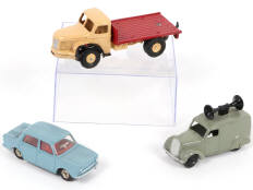 Lot 346 - DINKY TOYS (FRANCE) (1)