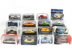 Lot 125 - DIVERS (16)