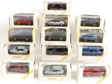Lot 121 - DIVERS (13)