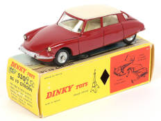 Lot 331 - DINKY TOYS (FRANCE) (1)