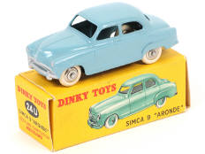 Lot 295 - DINKY TOYS (FRANCE) (1)