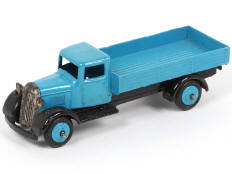 Lot 172 - DINKY TOYS (GB) (1)