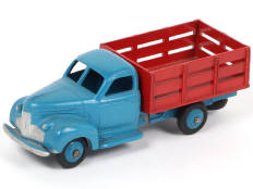 Lot 347 - DINKY TOYS (FRANCE) (1)