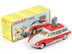 Lot 320 - DINKY TOYS (FRANCE) (1)