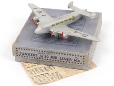 Lot 246 - DINKY TOYS (GB) (1)