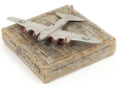 Lot 245 - DINKY TOYS (GB) (1)