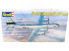 REVELL (ALLEMAGNE) (1)