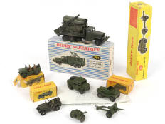 Lot 311 - DINKY TOYS (5)
