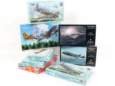 Lot 31 - DIVERS (8)