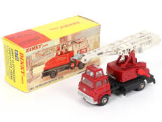 Lot 293 - DINKY TOYS (GB) (1)