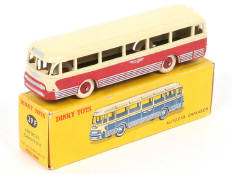 Lot 327 - DINKY TOYS (FRANCE) (1)