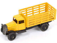 Lot 267 - DINKY TOYS (GB) (1)