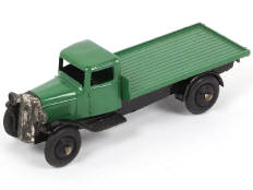 Lot 265 - DINKY TOYS (GB) (1)
