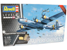 REVELL (USA) (1)