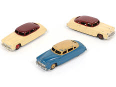 Lot 218 - DINKY TOYS (GB) (3)