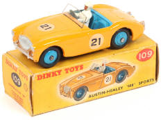 Lot 204 - DINKY TOYS (GB) (1)
