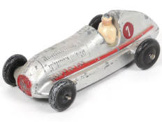 Lot 235 - DINKY TOYS (FRANCE) (1)