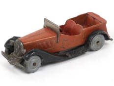 Lot 239 - DINKY TOYS (FRANCE) (1)