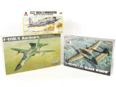 Lot 32 - DIVERS (3)