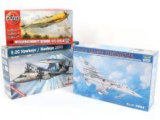 Lot 31 - DIVERS (3)