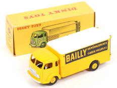 Lot 331 - DINKY TOYS (FRANCE) (1)