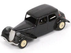Lot 261 - DINKY TOYS (FRANCE) (1)