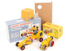 Lot 295 - DINKY TOYS (FRANCE) (2)